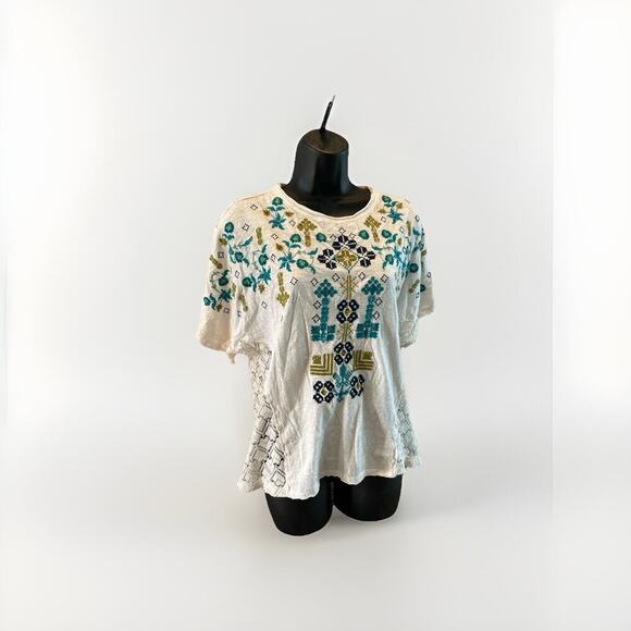 Sundance Tops - Sundance Embroidered Floral Serafina Short Sleeve T-Shirt Top Size Small Womens